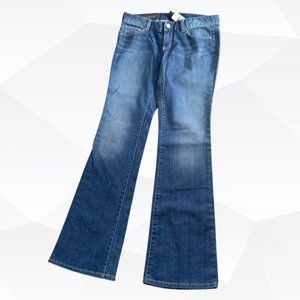 NWT Ann Taylor Modern Boot Cut Jeans in Classic Mid Wash Size 2P